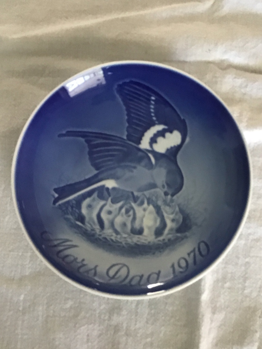 Blue Ceramic Bird Collector Plate - Moms Dag 1970